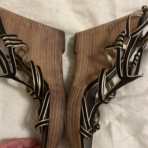 💯 authentic Chanel Beautiful black and gold color espadrilles a - Picture 3 of 5